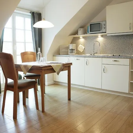 Knudsen בית הארחה Utersum