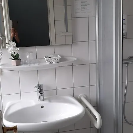 Knudsen Utersum