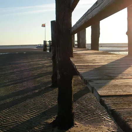 Knudsen בית הארחה